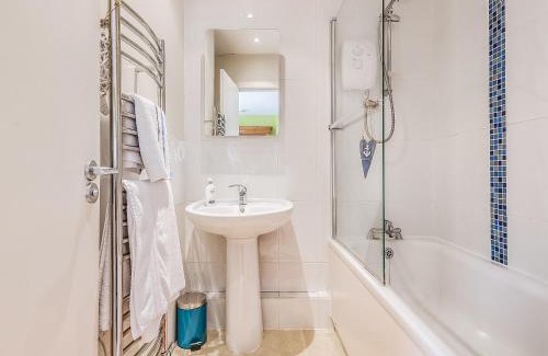Milnthorpe House | Experience Dunlin Haven: Pet & Child-Friendly Retreat