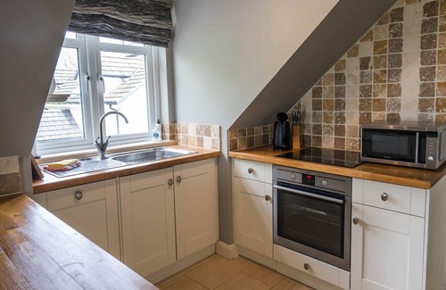 Fintry Apartment | Guest Favorite: Dunroamin Apartment with Family-Friendly Amenities