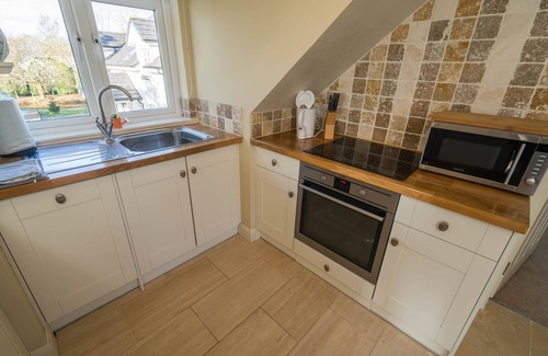 Fintry Apartment | Guest Favorite: Dunroamin Apartment with Family-Friendly Amenities