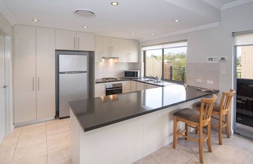 Dunsborough House | Exceptional Stay at Dunsborough Lakes Escape - Family Friendly