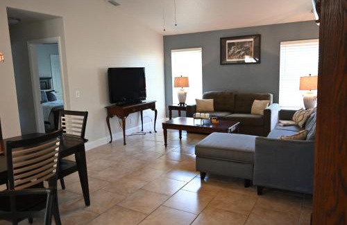 North Port House | Discover Dunsmuir House - A Unique Getaway Awaits