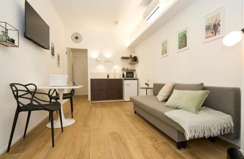 Turro Apartment | Family-Friendly Retreat 10 Minutes from Duomo with WiFi