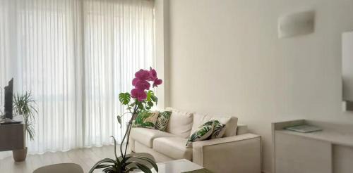 Centro Storico Apartment | Elegant Duomo Cathedral Apartment - 4-Star Family Escape