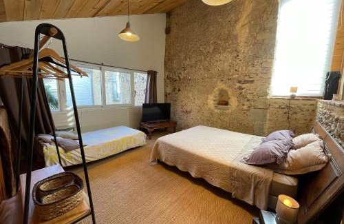 Samadet Apartment | Pet-Friendly Duplex à Samadet with High Guest Ratings