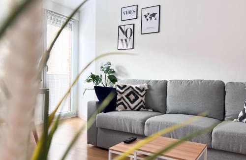 Avila Apartment | Elegant Duplex Ávila: Family-Friendly with Top Ratings