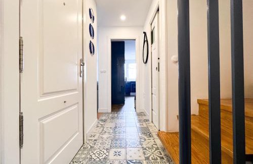 Avila Apartment | Elegant Duplex Ávila: Family-Friendly with Top Ratings