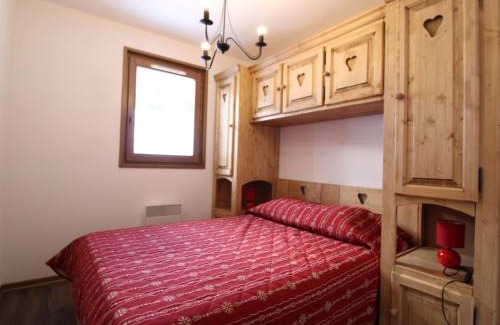Val Cenis Apartment | Family-Friendly Duplex Steps from Slopes with Parking & WiFi