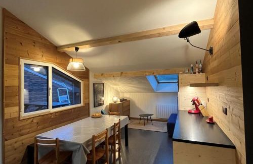 Correncon-en-Vercors Apartment | Spacious Duplex with Mountain Views and Family-Friendly Amenities