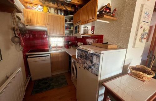 Les Angles Apartment | Cozy T3 Duplex with Balcony & Mountain Views in Les Angles