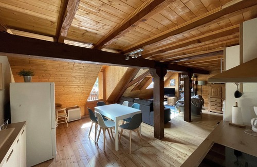 Saint-Chaffrey Apartment | Cozy Duplex with Slopes View & Kitchen, near Chantemerle