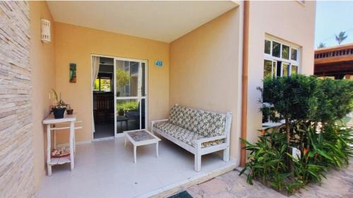Taperapua Beach House | Relax Near the Beach with Oceanfront Views and Pool Access