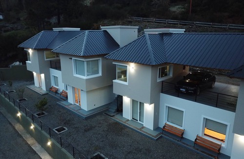 Esquel Apartment | New Duplex with Spectacular Valley Views - Family Friendly