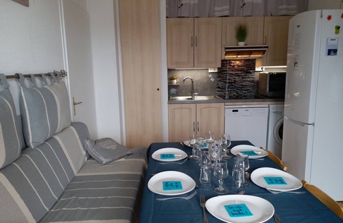 Saint-Cyprien Plage Villa | Cozy Duplex with Pool & Garden, Steps from the Sea