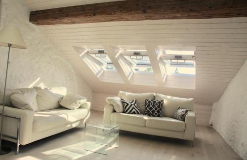 La Neuveville Apartment | Experience Comfort at Duplex Allegro - Guest Rated 9.2