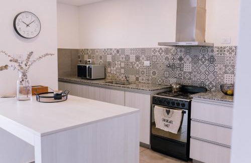 Villa Maria House | Family-Friendly Duplex Alpha: Rated 9/10 for Comfort