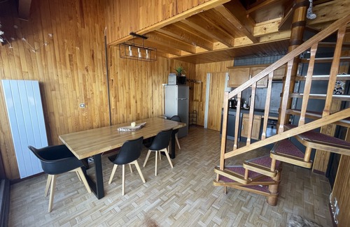 Albiez-Montrond Apartment | Cozy Duplex Apartment for 6, Steps from the Slopes