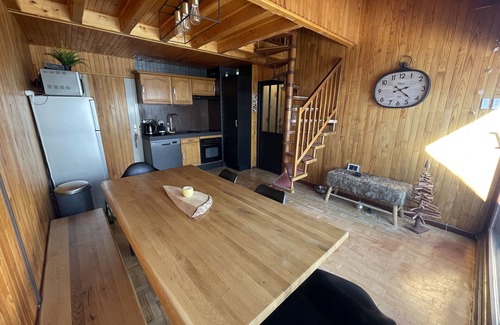 Albiez-Montrond Apartment | Cozy Duplex Apartment for 6, Steps from the Slopes