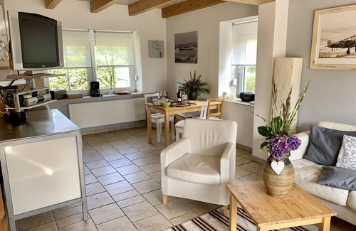 Wieck auf dem Darss Apartment | Relax in Green Spaces at Anni's Duplex Apartment