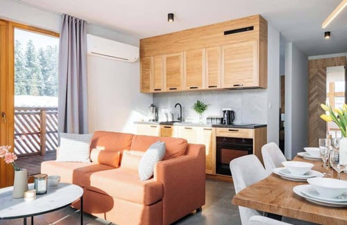 Koscielisko Apartment | Discover KOS - C23: Cozy Mountain Retreat with Breakfast!