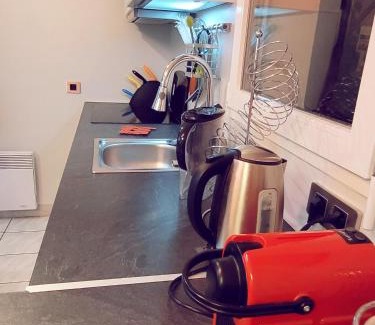 Les Clayes-sous-Bois Apartment | Duplex Art Place: Family-Friendly Stay for Olympics 2024