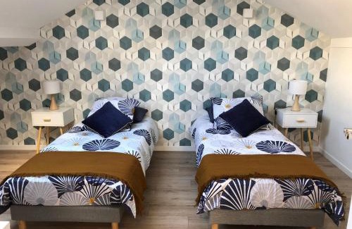 8th Arrondissement Apartment | Peaceful Duplex Bastié T3 with WiFi and Family-Friendly Amenities