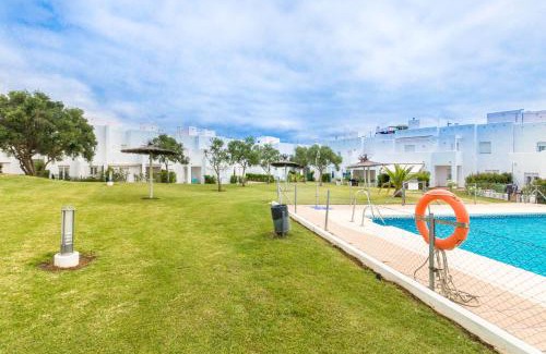 Conil de la Frontera House | Relaxing Duplex Camino del Tejar with Pool & Pet-Friendly