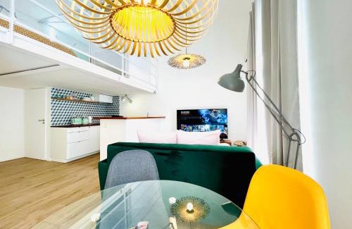 Avignon City Centre Apartment | Relaxing Duplex with Free Parking & Netflix - 9.5/10 Rating