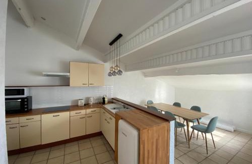 Quartier Administrations Apartment | Elegant Duplex with Terraces - Perfect for Families