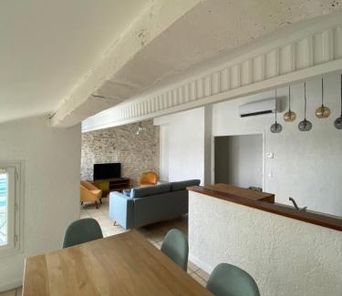 Quartier Administrations Apartment | Elegant Duplex with Terraces - Perfect for Families