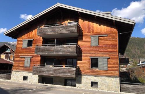 Morzine Apartment | Modern 3-Star Duplex in Morzine, Steps from Ski Slopes