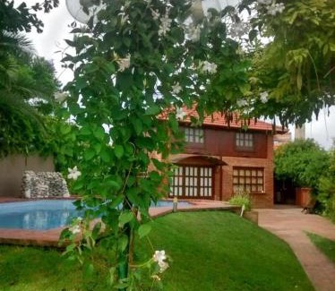 Olavarria House | Discover Duplex El Duende: Oceanfront Retreat with Pool