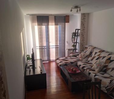 Naron Apartment | Family-Friendly Duplex in Narón with 4 Bedrooms & 3 Baths