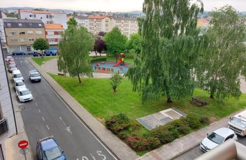Naron Apartment | Family-Friendly Duplex in Narón with 4 Bedrooms & 3 Baths