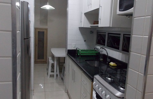 Jardim Vitoria Apartment | Cozy Duplex with Ocean View in Enseada Gurujá