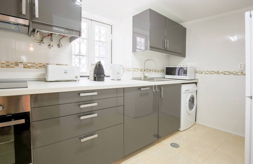 Se House | Discover the Duplex Fado Alfama Apartment with Spa & Kitchen