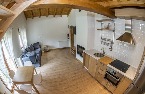Cillorigo de Liebana Apartment | Cozy Duplex Flat for Four with Family-Friendly Amenities