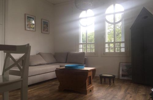 Saint-Palais-sur-Mer Apartment | Prime Duplex in a Central Location – Family-Friendly Stay