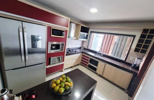 Guarapari House | Relaxing Duplex in Guarapari with Private Pool & Ocean Views