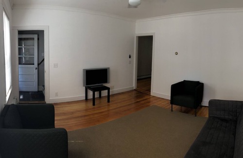 Williamstown House | Historic Duplex near Williams & Spring St with Breakfast