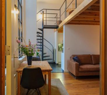 University District Apartment | Historic Duplex with Private Courtyard - Rated 9.4/10