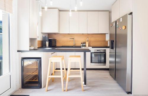 La Baule-Escoublac Apartment | Discover Duplex & Jardin with Oceanfront Views
