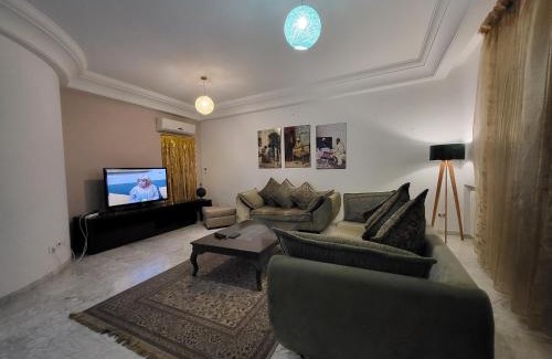 La Marsa Apartment | Stylish Duplex l Ambassadeur - Family-Friendly & Accessible