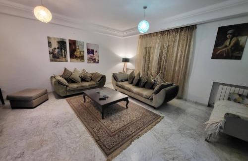 La Marsa Apartment | Stylish Duplex l Ambassadeur - Family-Friendly & Accessible
