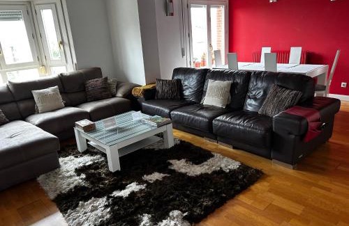 Leioa Apartment | Elegant Duplex Leioa with Oceanfront Views and Child Friendly