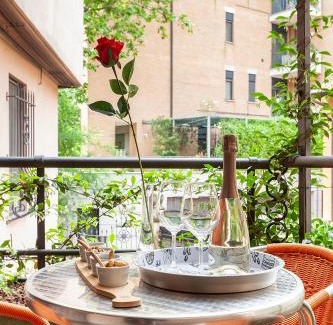 Chiesa Rossa Apartment | Bright Duplex in a Residential Area – Guest Rated 9.1