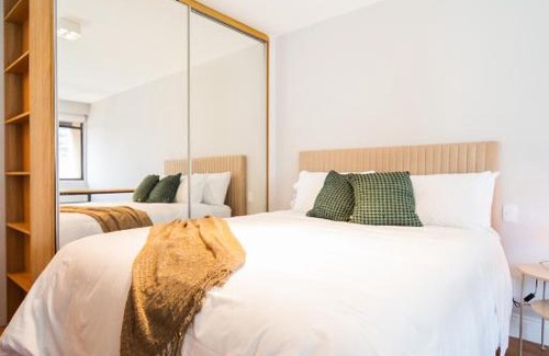 Moema Apartment | Cozy Duplex Moema Steps from the Park with Pool & Breakfast