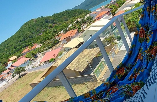Governador Celso Ramos Apartment | Beachfront Duplex with Ocean Views and Spa Amenities