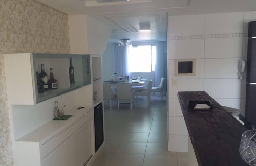 Enseada Azul Apartment | Exquisite Duplex Penthouse with Beach View & Whirlpool