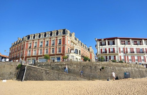 Saint-Jean-de-Luz City Center Apartment | Oceanfront Duplex by the Beach - Guest Rated 10/10