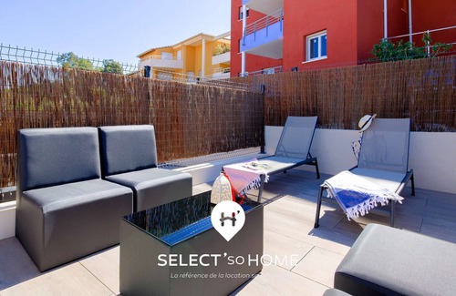 La Faviere Apartment | Spacious Duplex with Pool and Ocean View for 6 Guests